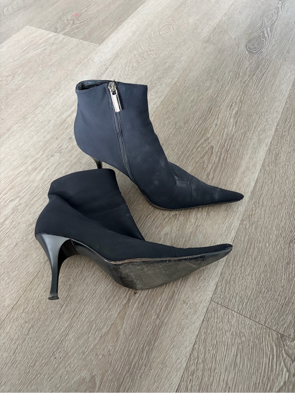 Made in Italy Giuliano venanzi Women’s Black Pointed-Toe Stiletto Ankle Boots